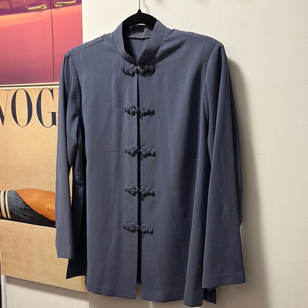 Sophisticated Women's Blue Blazer